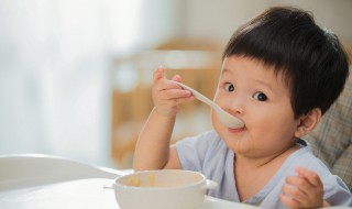 吃饭时教育孩子的危害 吃饭时教育孩子有啥危害呢