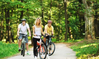 骑自行车旅游选啥车好 旅游适合骑啥自行车呢